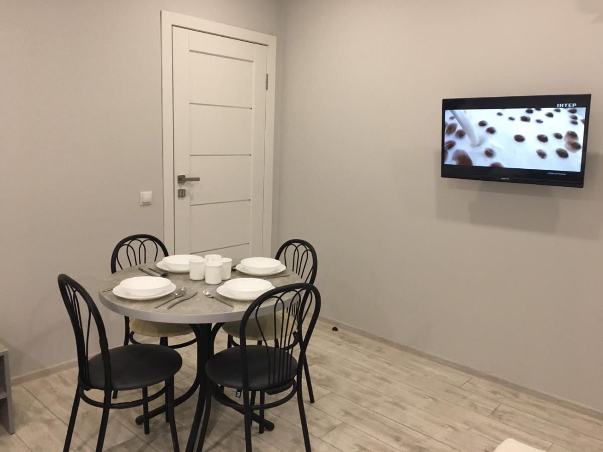 Welcome Apartments В Центре Uzhhorod Ngoại thất bức ảnh