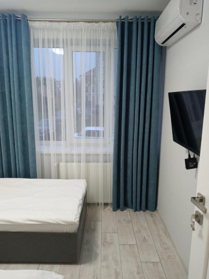 Welcome Apartments В Центре Uzhhorod Ngoại thất bức ảnh