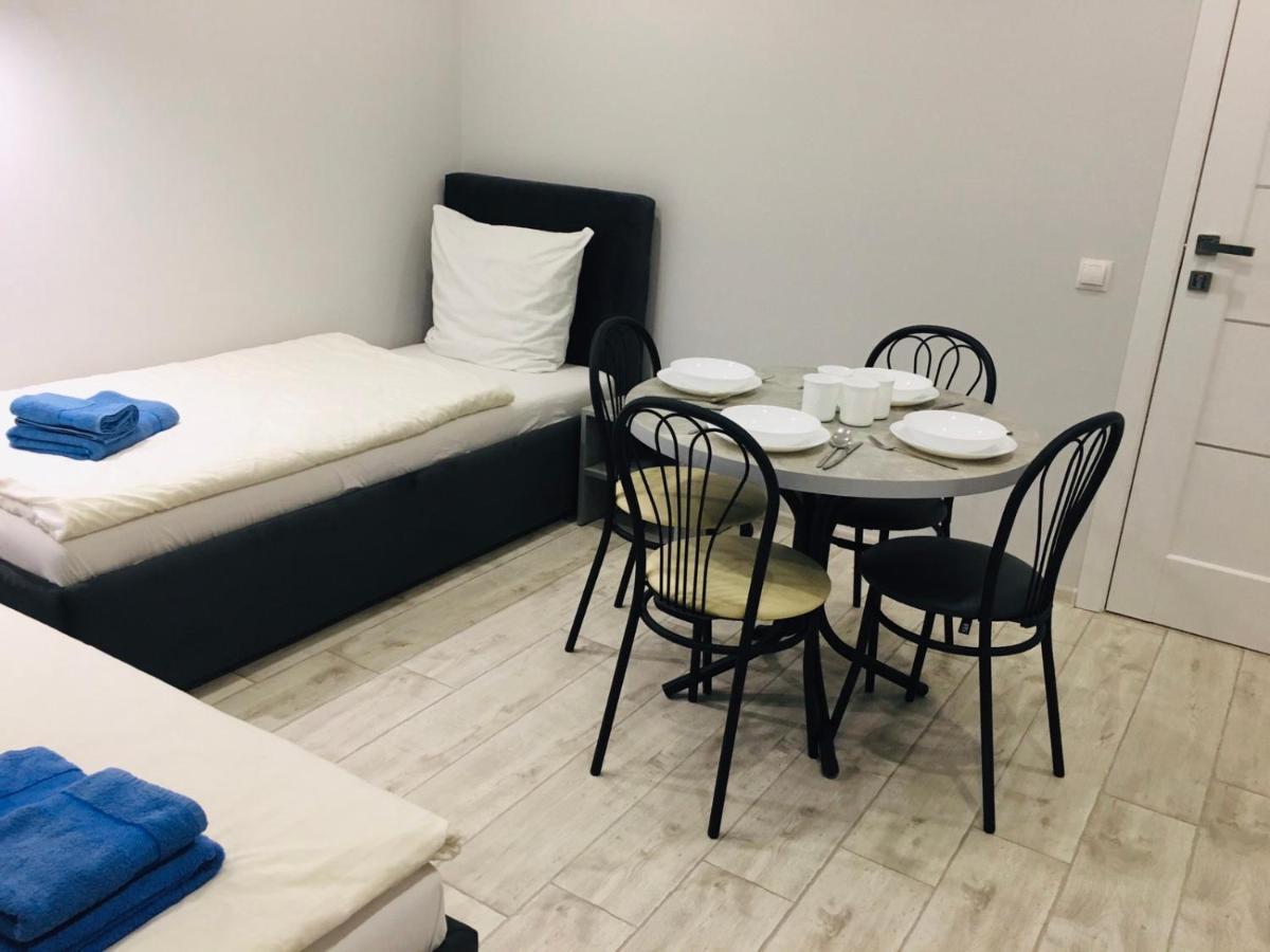 Welcome Apartments В Центре Uzhhorod Ngoại thất bức ảnh