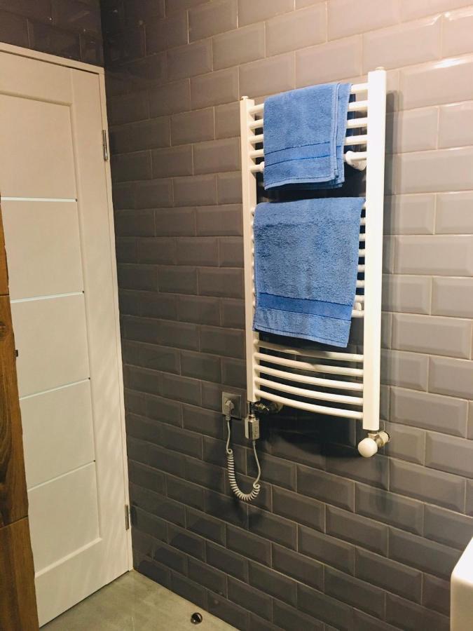 Welcome Apartments В Центре Uzhhorod Ngoại thất bức ảnh