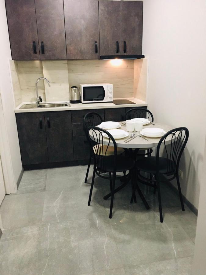 Welcome Apartments В Центре Uzhhorod Ngoại thất bức ảnh