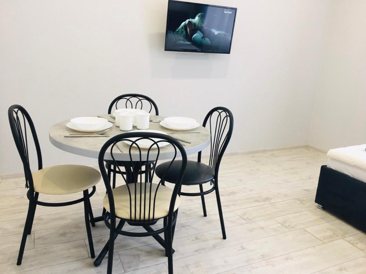Welcome Apartments В Центре Uzhhorod Ngoại thất bức ảnh